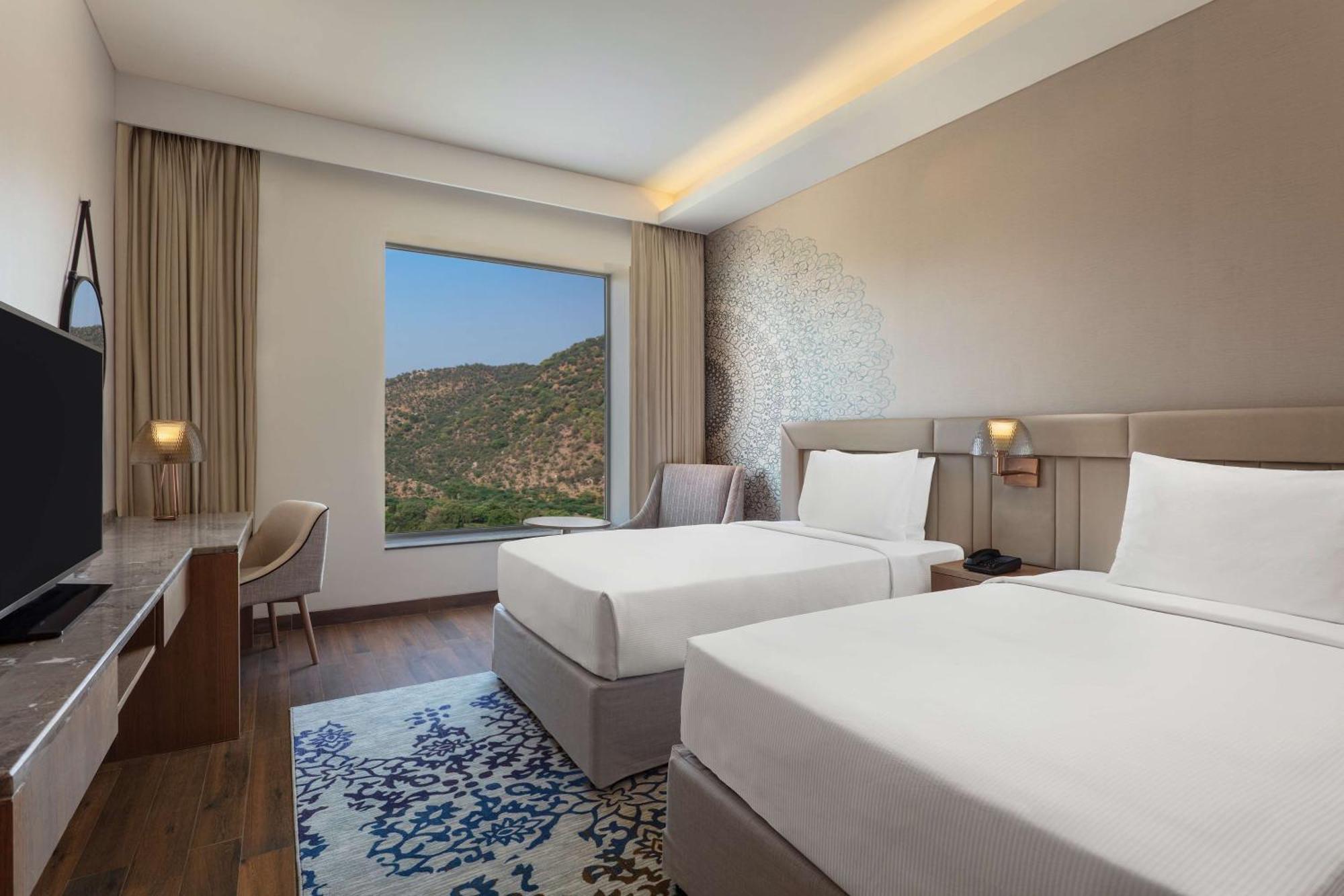 Doubletree By Hilton Jaipur Amer Ngoại thất bức ảnh
