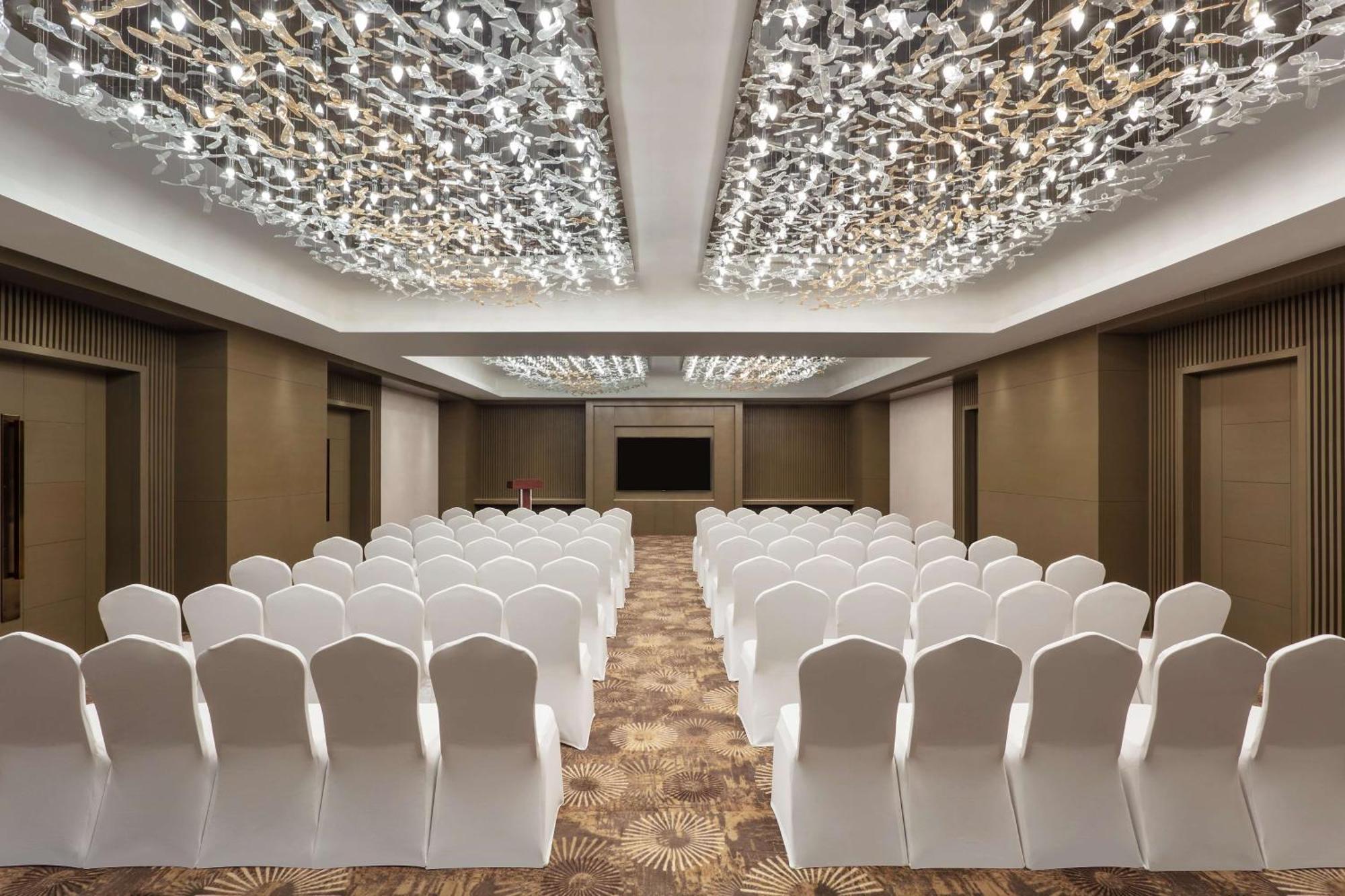 Doubletree By Hilton Jaipur Amer Ngoại thất bức ảnh